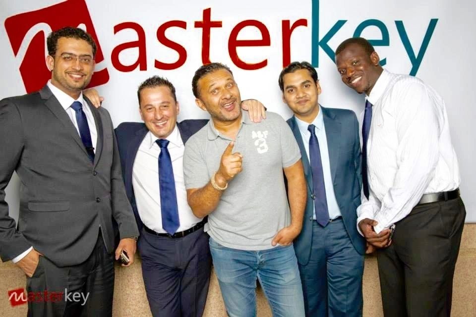 Dubai Life Coach Lee Levy with coaching clients